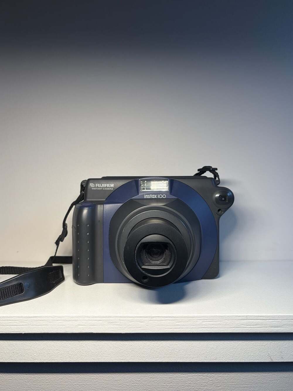 Fujifilm Instax 100 Wide Instant Camera with Fujinon 95mm Lens - Picture 3 of 10